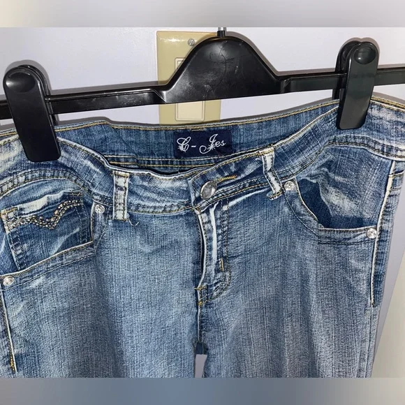 Designer Jeans with Detailed Rear - Picture 4 of 4